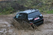 Chevrolet Captiva; Dodge Nitro; Kia Sorento; Land Rover Freelander; Mazda CX-7; Mitsubishi Outlander XL: 6x4x4